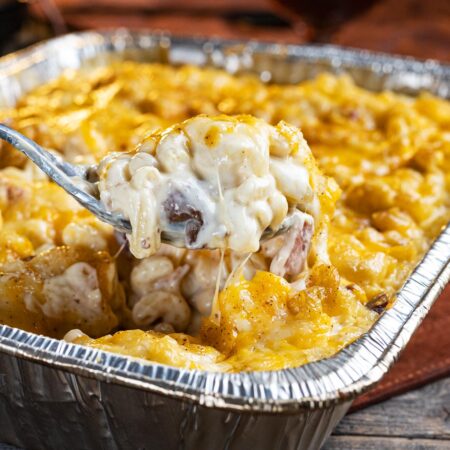 CREAMY Smoked Mac and Cheese - Chiles and Smoke